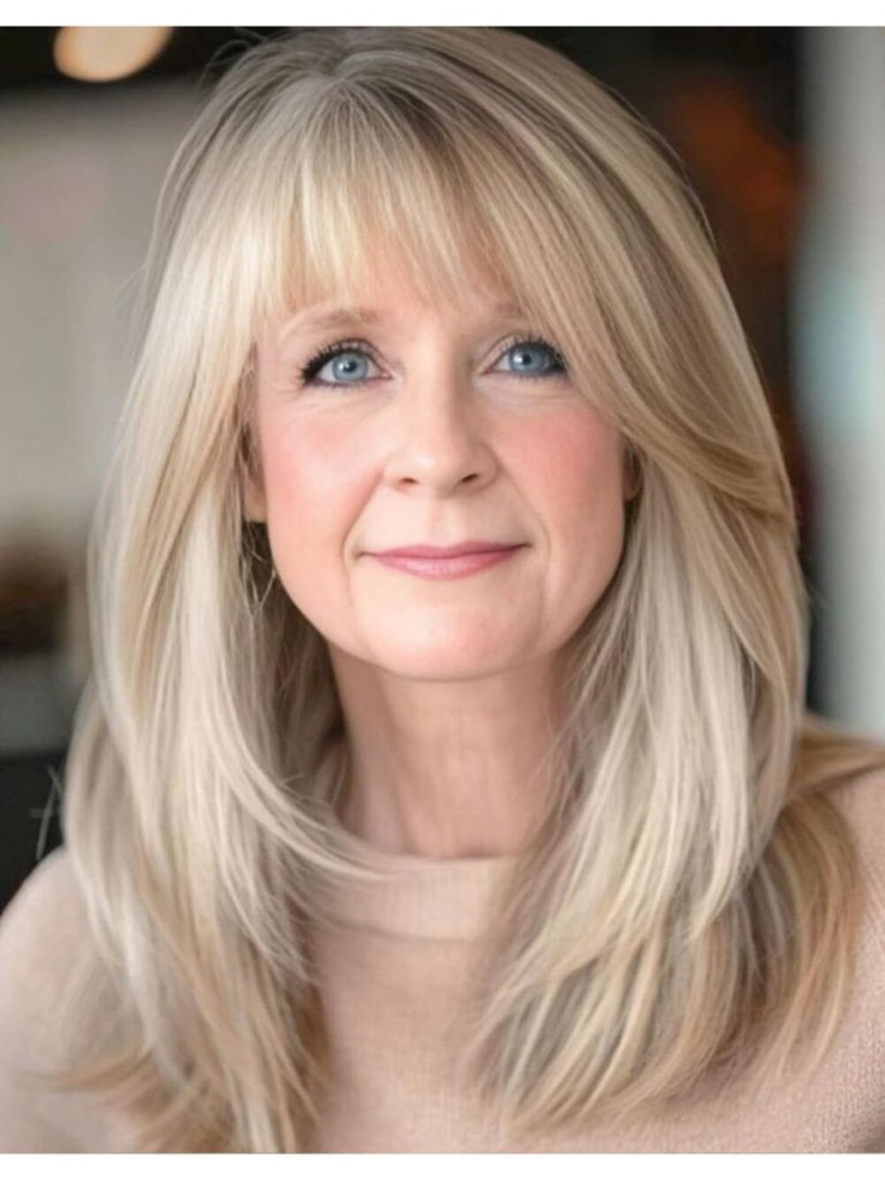 Long Blonde Wig Synthetic Hair 18 Inch Layered Bangs for Women Trendy